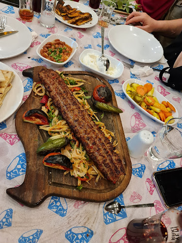 Mıdık Kazbaşı Restaurant Murat Ezgü - Restoran