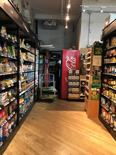 Grocery Store «Everything Fresh», reviews and photos, 1222 Walnut St, Philadelphia, PA 19107, USA