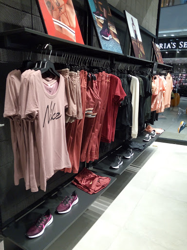 Nike Store Mallplaza BQ
