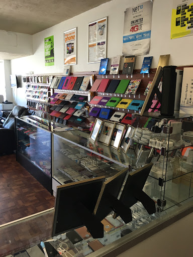 Cell Phone Store «The Phone Spa», reviews and photos, 22750 Ventura Blvd, Woodland Hills, CA 91364, USA