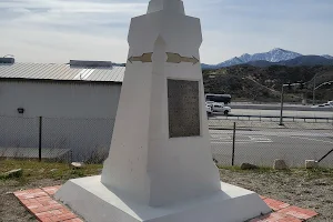 Santa Fe & Salt Lake Trail Monument image