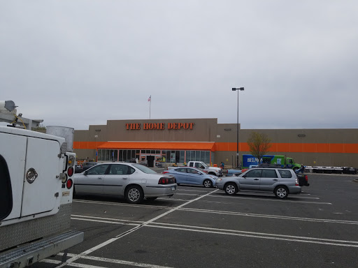 Home Improvement Store «The Home Depot», reviews and photos, 1816 Meriden-Waterbury Turnpike, Southington, CT 06489, USA