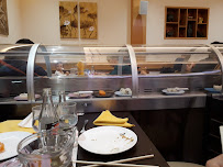 Atmosphère du Restaurant de sushis sur tapis roulant Restaurant Asia | Buffet asiatique - Sushi bar à Chasseneuil-du-Poitou - n°14