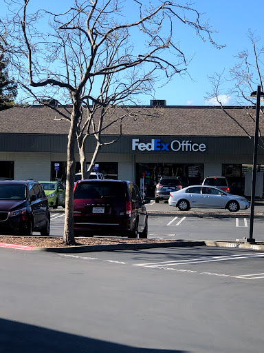 Print Shop «FedEx Office Print & Ship Center», reviews and photos, 15545 Los Gatos Blvd, Los Gatos, CA 95032, USA