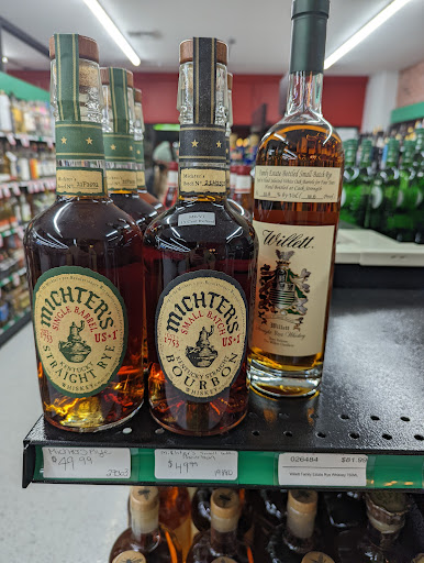 Liquor Store «Pearl Street Beverage», reviews and photos, 240 Pearl St, Burlington, VT 05401, USA