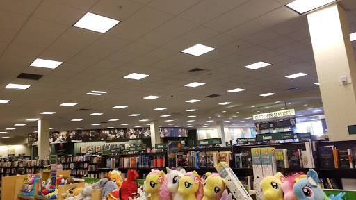 Book Store «Barnes & Noble», reviews and photos, 270 Buckland Hills Dr #1024, Manchester, CT 06040, USA