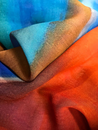GetYourScarf – Schals und Tücher, individuell bedruckt («Made in Italy») - Farbenfachgeschäft