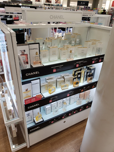 Hair Salon «Ulta Beauty», reviews and photos, 5860 Leesburg Pike, Falls Church, VA 22041, USA