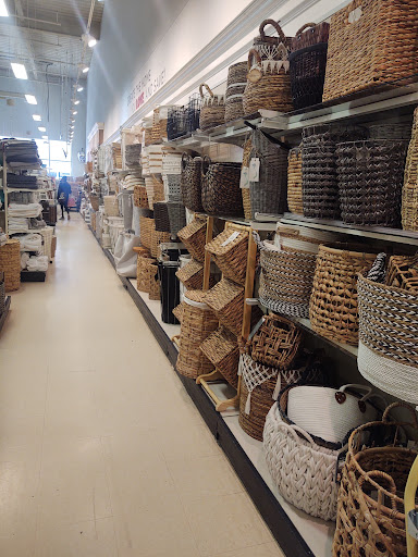 Department Store «HomeGoods», reviews and photos, 2201 Nostrand Ave, Brooklyn, NY 11210, USA