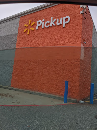 Department Store «Walmart Supercenter», reviews and photos, 33 Sherwood Dr, Tilton, NH 03276, USA