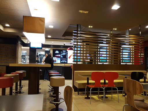 Información y opiniones sobre McDonalds Huesca de Huesca