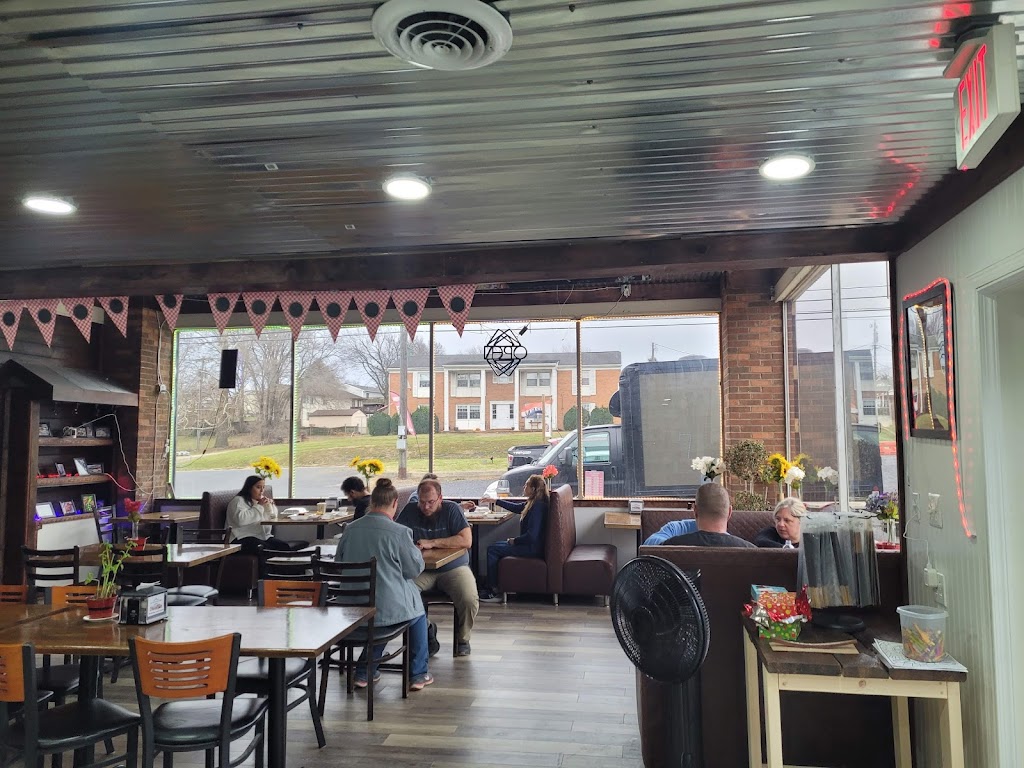 Townes Homemade BBQ 22815