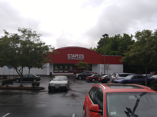Office Supply Store «Staples», reviews and photos, 2000 Santiam Hwy SE, Albany, OR 97322, USA