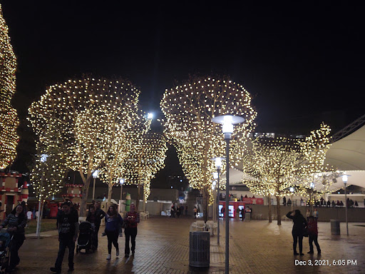 Shopping Mall «Crown Center», reviews and photos, 2450 Grand Blvd, Kansas City, MO 64108, USA