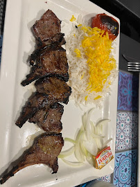 Kebab du Restaurant de spécialités perses Guylas | Cuisine traditionnelle persane iranienne à Paris - n°7