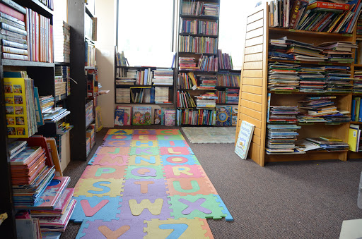 Used Book Store «Book Market Sales & Trading», reviews and photos, 2365 Plainfield Rd, Crest Hill, IL 60403, USA