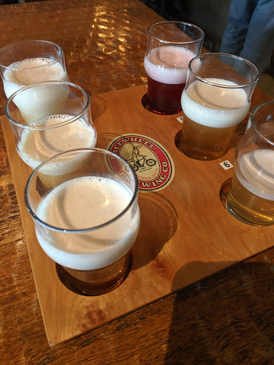 Shopping Mall «Marsh Manor Shopping Center», reviews and photos, 3700 Florence St, Redwood City, CA 94063, USA