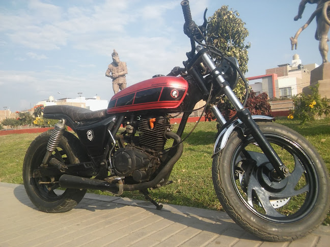 Moto Garage Custom (Perú) - Tienda de motocicletas