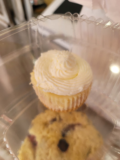 Donut Shop «Donut Prince», reviews and photos, 407 Irving Dr, Burbank, CA 91504, USA