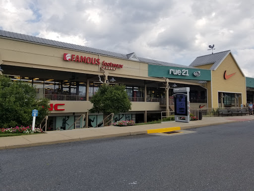 Outlet Mall «Tanger Outlet Lancaster», reviews and photos, 311 Stanley K. Tanger Blvd, Lancaster, PA 17602, USA
