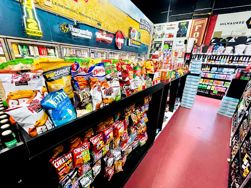 Convenience Store «Circle K», reviews and photos, 130 N Water St, Milwaukee, WI 53202, USA