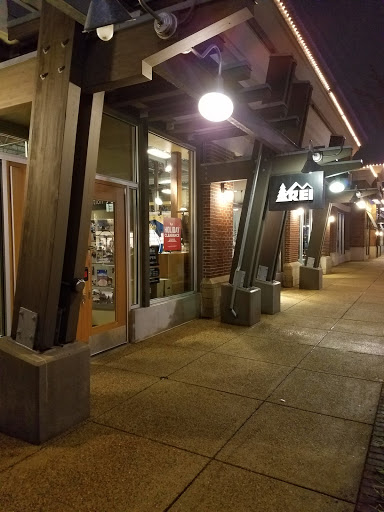 Camping Store «REI», reviews and photos, 11950 Grand Commons Ave, Fairfax, VA 22030, USA