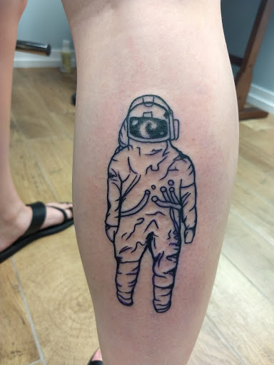 Tattoo Shop «Daybreak Tattoo», reviews and photos, 5817 S Westnedge Ave, Portage, MI 49002, USA