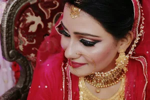 Sana Sarwar Make Up Studio image