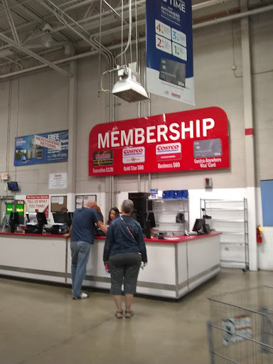 Warehouse store «Costco Wholesale», reviews and photos, 27118 Gratiot Ave, Roseville, MI 48066, USA