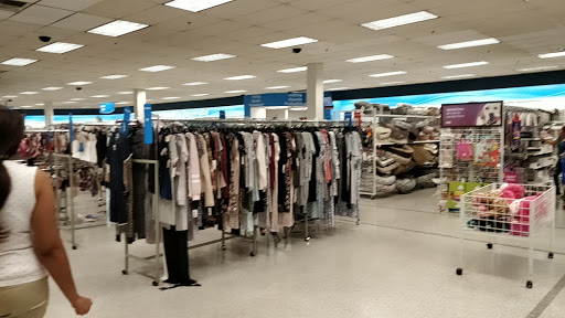 Clothing Store «Ross Dress for Less», reviews and photos, 4032 Grand Ave, Chino, CA 91710, USA