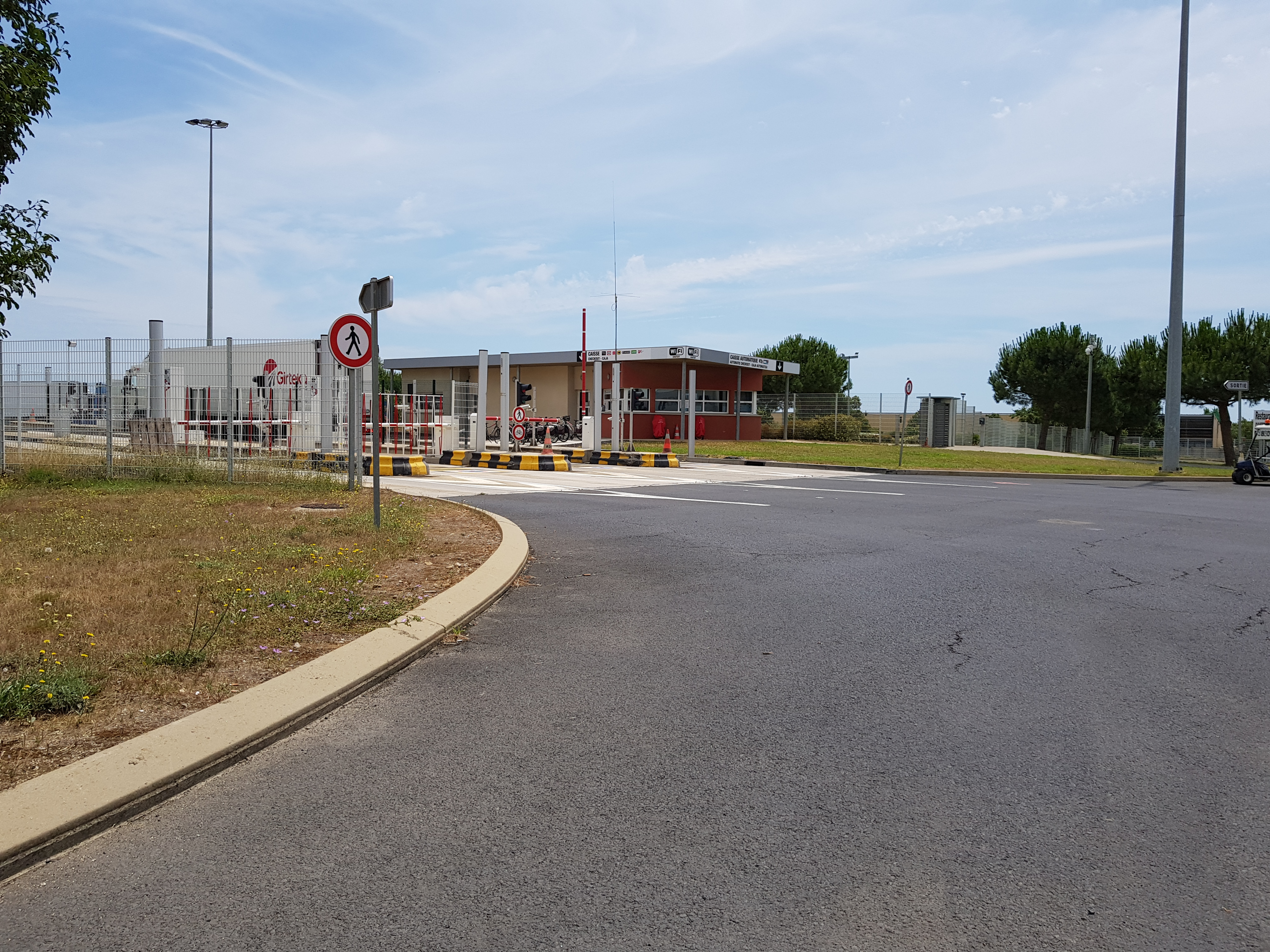 Photo n° 4 de l'avis de Vla.l fait le 22/05/2019 à 19:24