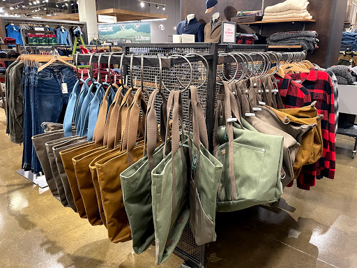 Clothing Store «L.L. Bean», reviews and photos, 75 Evergreen Way, South Windsor, CT 06074, USA