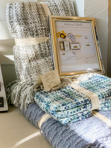 Gift Shop «Landis Gifts & Stationery», reviews and photos, 138 N Larchmont Blvd, Los Angeles, CA 90004, USA