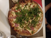 Pizza du Restaurant italien Le Yucca à Lamalou-les-Bains - n°4