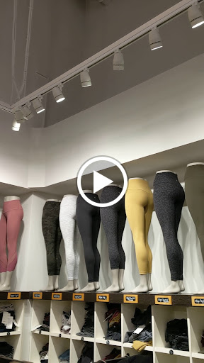 Sportswear Store «lululemon», reviews and photos, 327 Grant Ave, San Francisco, CA 94108, USA