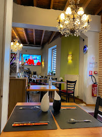 Atmosphère du Restaurant vietnamien Restaurant La Baie d'Halong à Albi - n°1