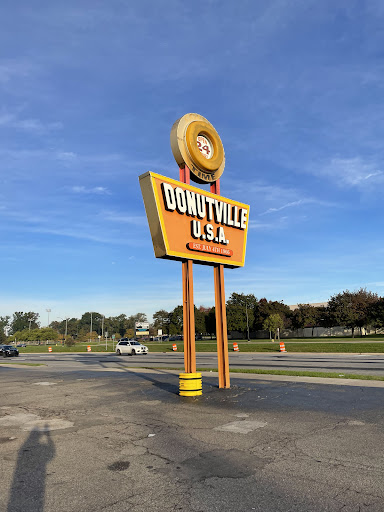 Donut Shop «Donutville U.S.A.», reviews and photos, 14829 Ford Rd, Dearborn, MI 48126, USA