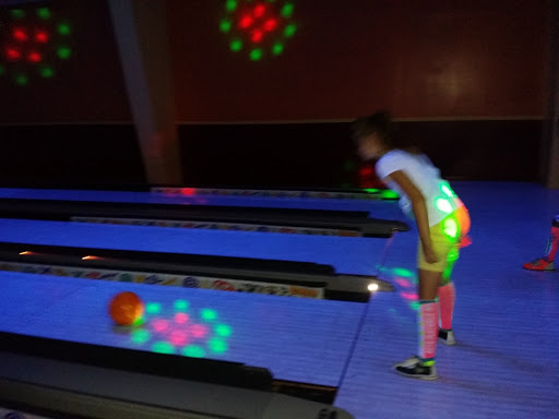 Bowling Alley «Emerson Bowling Lanes», reviews and photos, 1501 36th St, Parkersburg, WV 26104, USA