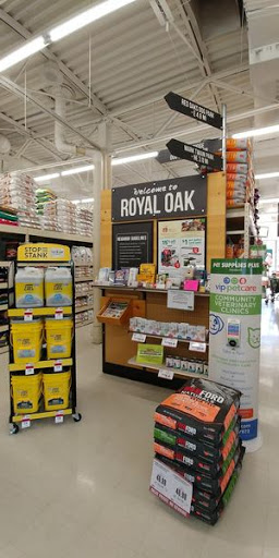 Pet Supply Store «Pet Supplies Plus», reviews and photos, 29402 Woodward Ave, Royal Oak, MI 48073, USA