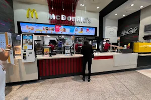 McDonald's Helensvale (Siganto Drive) image