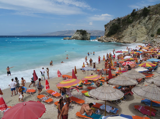 Pasqyra Beach