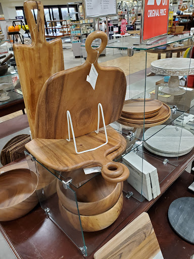 Shopping Mall «Southroads Shopping Center», reviews and photos, 5211 E 41st St, Tulsa, OK 74135, USA