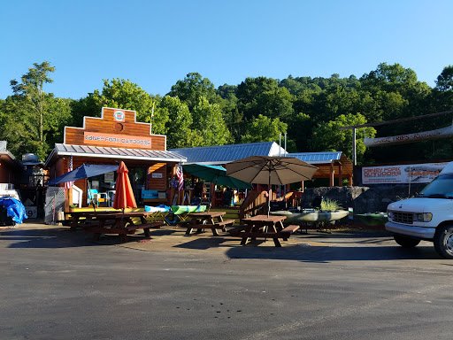 Grocery Store «Big Rock Market», reviews and photos, 1193 Wolf Creek Rd, Silver Point, TN 38582, USA