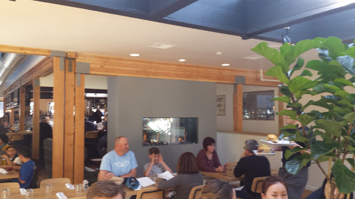 Shopping Mall «Carlmont Village Shopping Center», reviews and photos, 1049 Alameda de las Pulgas, Belmont, CA 94002, USA