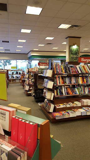 Book Store «Barnes & Noble», reviews and photos, 8136 W Bowles Ave, Littleton, CO 80123, USA