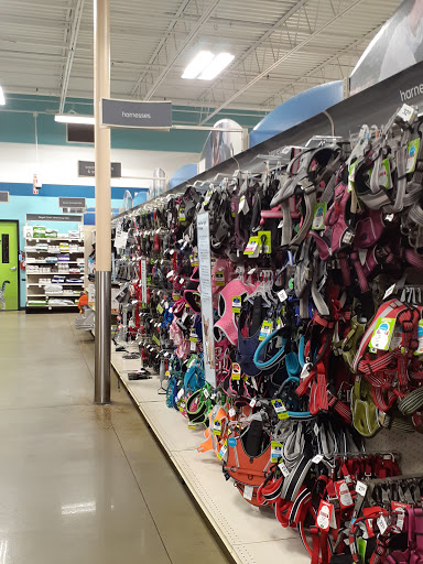 Pet Supply Store «PetSmart», reviews and photos, 300 NJ-18, East Brunswick, NJ 08816, USA