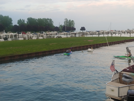 Park «Lake Front Park», reviews and photos, 23000 Jefferson Ave, St Clair Shores, MI 48080, USA