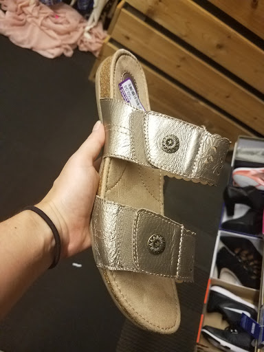 Shoe Store «DSW Designer Shoe Warehouse», reviews and photos, 400 Post St, San Francisco, CA 94102, USA