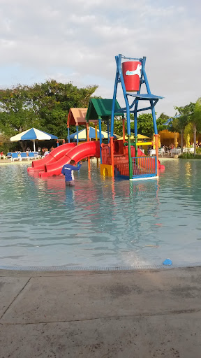 Public pools Maracaibo