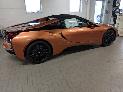 BMW Dealer «BMW of Milwaukee North», reviews and photos, 5990 N Green Bay Ave, Glendale, WI 53209, USA